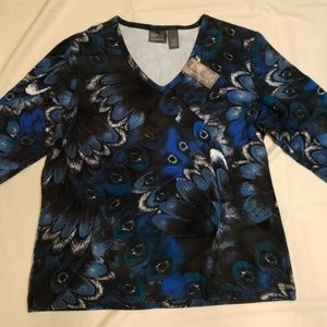 Chico's 3/4 Sleeve Vneck Top Size 2 = Large